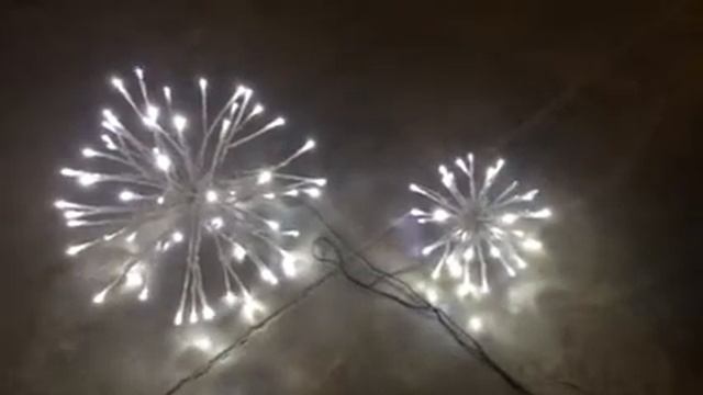 Holidynamics' Sparklers - Pure White смотреть онлайн