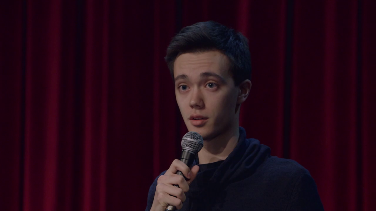 Лев Еременко - О своих ресницах, драках в баре и желании разбить лицо Руслану Белому смотреть онлайн