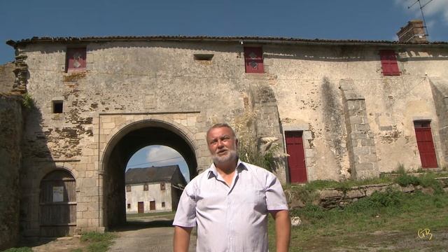 Cartouche Château de Pugny août 2017 смотреть онлайн