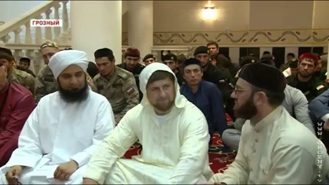 Великое утро молитвы мусульман смотреть онлайн