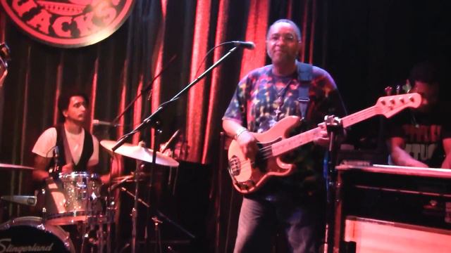 Bear Creek All Stars w/ George Porter Jr (VIDEO 2) 5/2/12 NOLA @ One Eyed Jacks (Soulive) смотреть онлайн