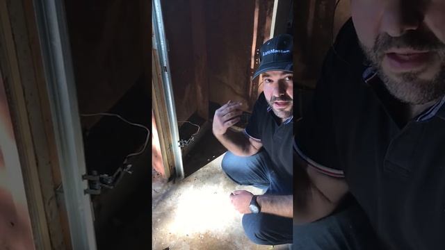 Garage Door Opener Blinking Light / Sensor Fix| Garage Tec Garage Door Repair Richardson смотреть онлайн