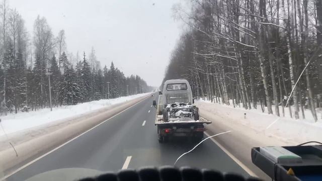 Добрались до Питера, Показываю Ленивец на прицепе смотреть онлайн