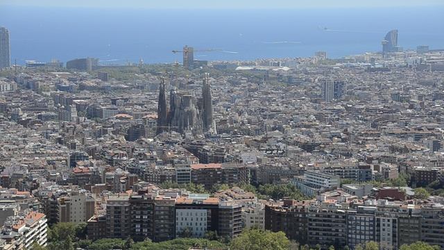 Панорама Барселоны, Каталония, Испания смотреть онлайн