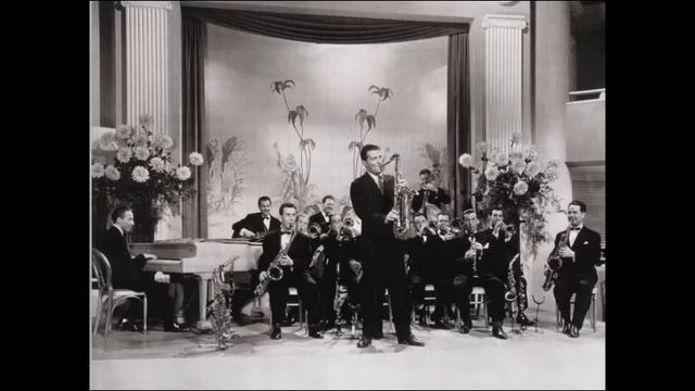 Charlie Barnet - Over The Rainbow смотреть онлайн