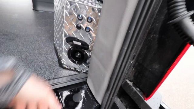 Toy Travel Van - VAN WITH A GARAGE?