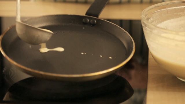 Как Готовить Блины || FOOD TV Учимся Готовить смотреть онлайн