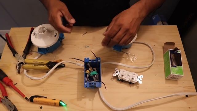 How to wire a double switch Combination two switches; double switch. DIY смотреть онлайн