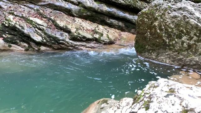 Затерянный Мир Гуамского ущелья! Range Rover едет на Юг - в погоне за Солнцем! Часть 5я смотреть онлайн