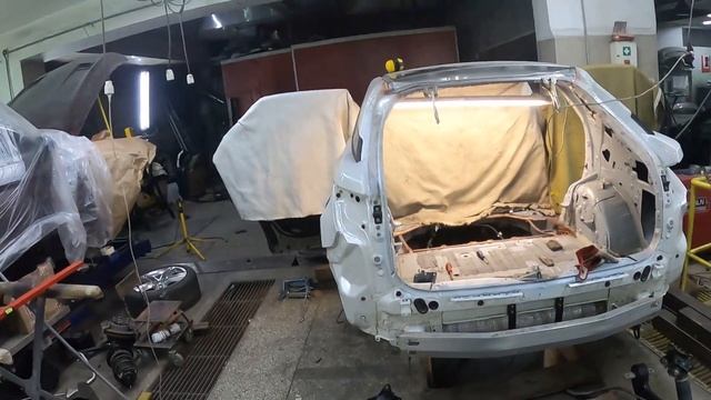 Lexus RX 300 Cz.8. Wstawiony Tył I Wspawana Podłoga.