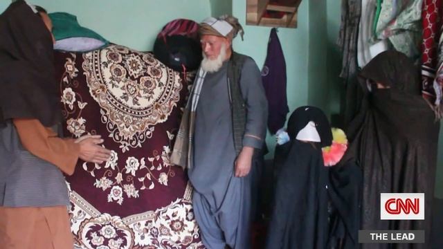 Отец продал 9-летнюю дочь.