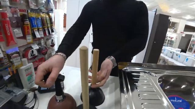 Какой Вантуз лучше устраняет засор и лучше создаёт вакуум для прочистки труб смотреть онлайн