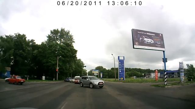 Быки стадом ломятся на красный_008.mp4 смотреть онлайн