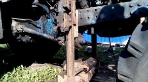 Приспособление для раскатывания трактора МТЗ