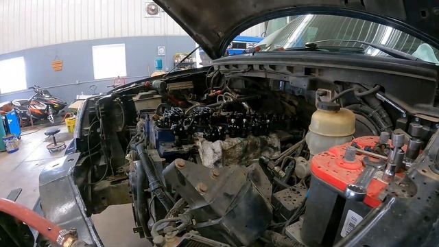 My Cummins swapped F-150 Part 1 смотреть онлайн