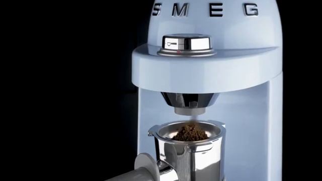 Rasnita de cafea SMEG CGF01 смотреть онлайн