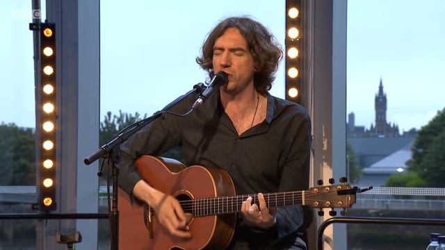 Snow Patrol - Run (The Quay Sessions) смотреть онлайн