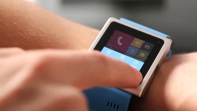Как смартфон, только на руке! смотреть онлайн