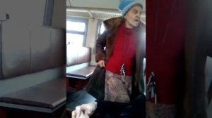 Бабка из Таганрога снова отжигает))