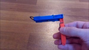 Super life hack Как сделать пистолет из прищепки для гномов. мини пистолет как сделать спичкострел