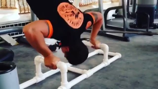 Паралетсы. Брусья из пластиковых труб (PP-R, 40 мм) смотреть онлайн