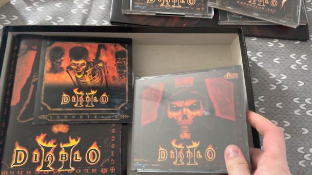 Diablo 2 Battlechest | 2001 German Edition | Unboxing смотреть онлайн