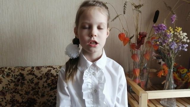 Стихотворение С. Маршака "Мальчик из села Поповки" - читает Валя Ярошенко. смотреть онлайн