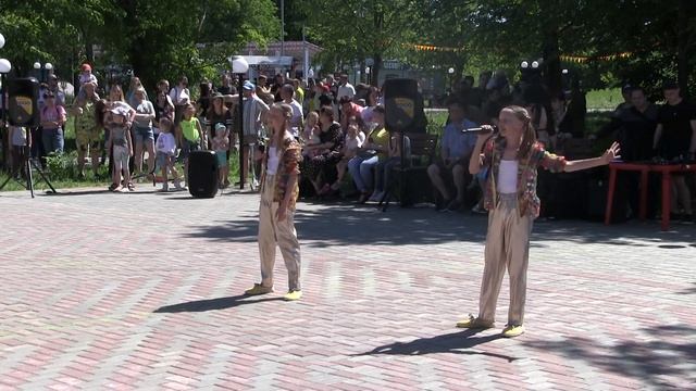 Ковалевские Маргарита и Кристина "Выбирай! Парк Заволжье, г.Кострома, 12.06.2022г. смотреть онлайн