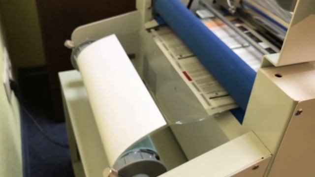 Ламинатор рулонный HP370S с металлическим валом нагрева смотреть онлайн