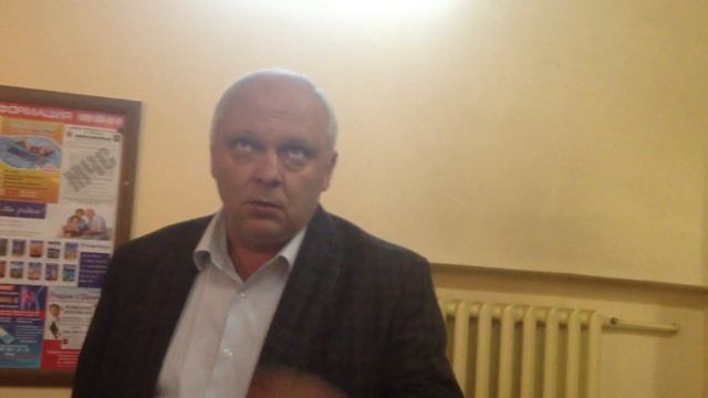 Так у нас в подъезде вымогают 10 000 рублей "на консьержа" смотреть онлайн