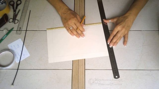 Как сделать подарочную коробку с окошком / Мастер класс смотреть онлайн