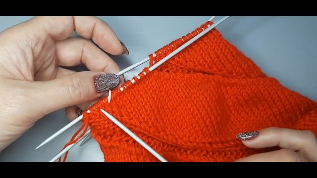 Шапочка спираль спицами. Процесс и готовая работа. смотреть онлайн