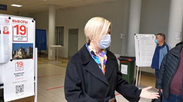 Мэр Обнинска проголосовала на избирательном участке смотреть онлайн