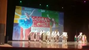 Танец  смайлики