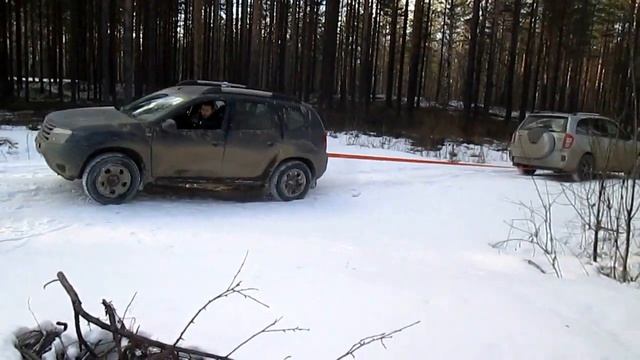 Chery Tiggo FL выдергивает Renault Duster