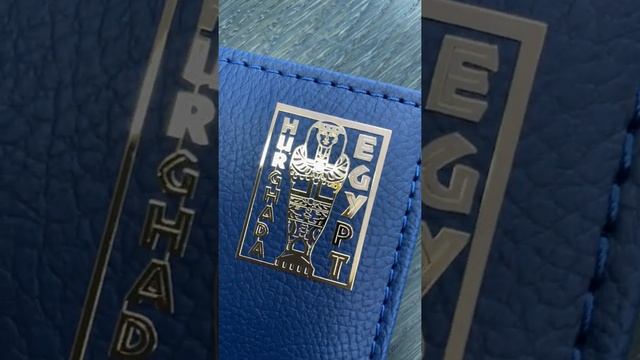 Золотые наклейки стикеры смотреть онлайн