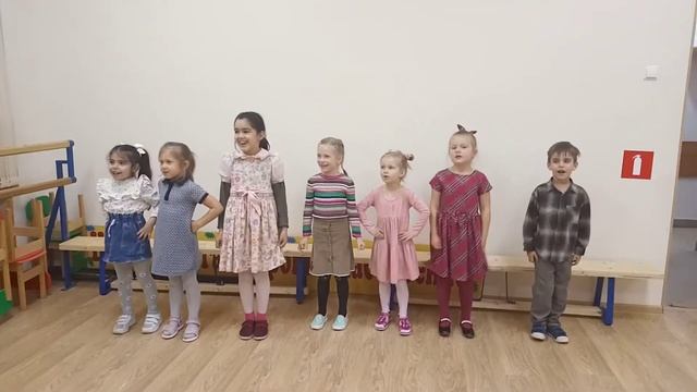 «Упрямые утята» (Слова М. Пляцковского, Музыка Е. Крылатова) смотреть онлайн
