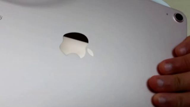 Adventure at the Apple Store - 6 Years Later смотреть онлайн
