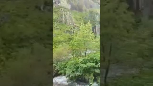 Джермукский водопад смотреть онлайн