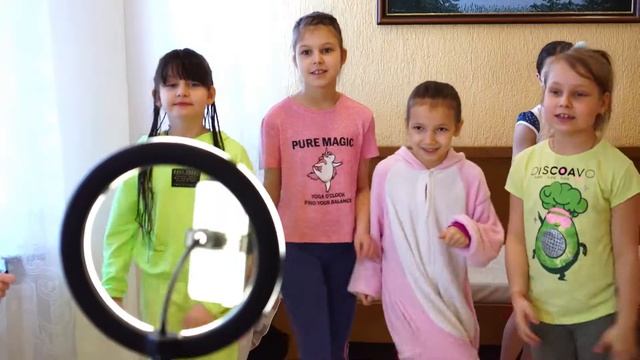 Little Stars смотреть онлайн
