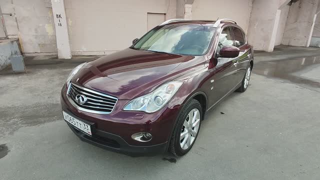 Продаю идеальный Infinity QX50