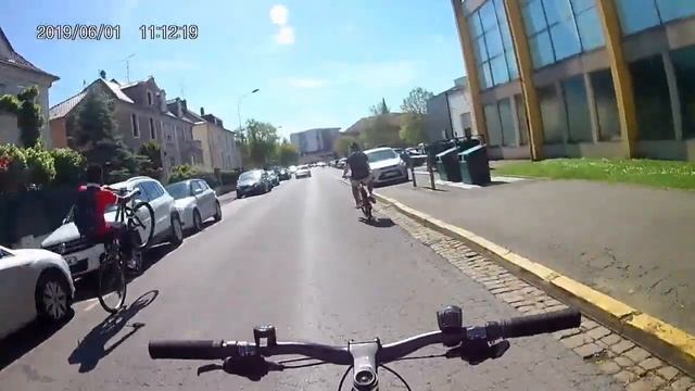 Inconnus croisés en wheeling vue de ma caméra d'action смотреть онлайн