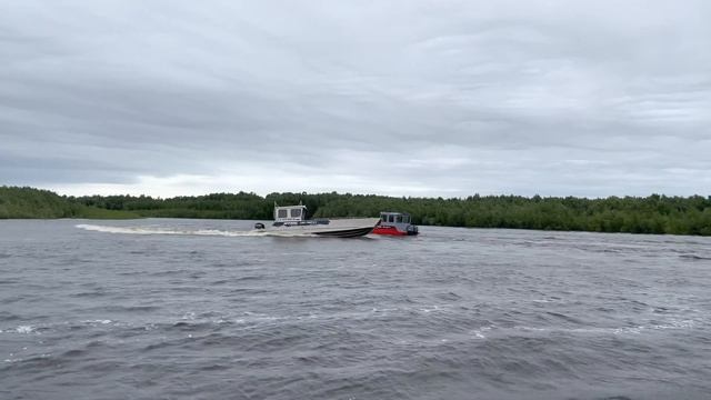 Грузовая лодка Apparel Boats. Проверка моторов на скорость. 2020. смотреть онлайн