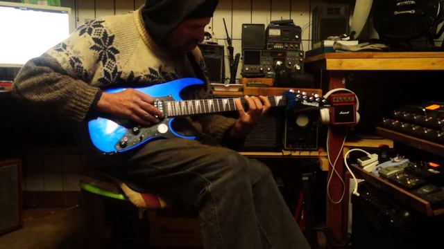 Ibanez Gio Mikro смотреть онлайн