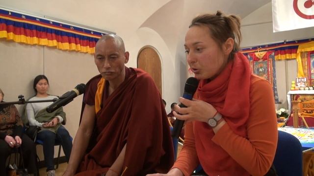 Геше Келсанг. Семичастная практика: посвящение заслуг и подношение мандалы смотреть онлайн