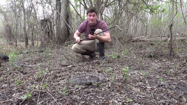 My LARGEST Rattlesnake Ever? - Tin Flipping Louisiana! смотреть онлайн