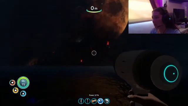 I'm Afraid of the Ocean | Subnautica #1 смотреть онлайн
