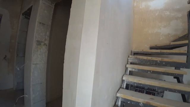 ШТУКАТУРКА СТЕН И ПОЛУСУХАЯ СТЯЖКА ПОЛА В КОТТЕДЖЕ МЕХАНИЗИРОВАННЫМ СПОСОБОМ смотреть онлайн