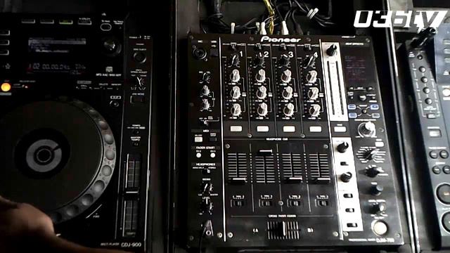 How To Do Three DJ Black Coffee Effects Techniques On Pioneer DJM Mixers смотреть онлайн