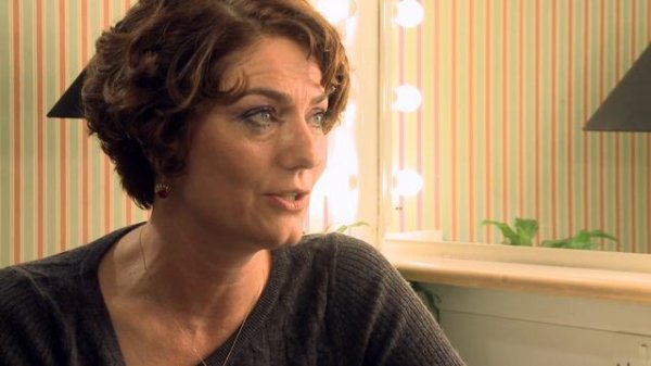 Anna Chancellor Interview - Private Lives | Playing Amanda | Digital Theatre+